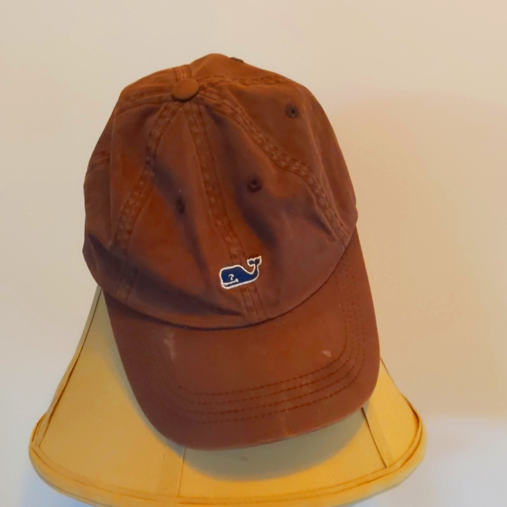 Vv hat